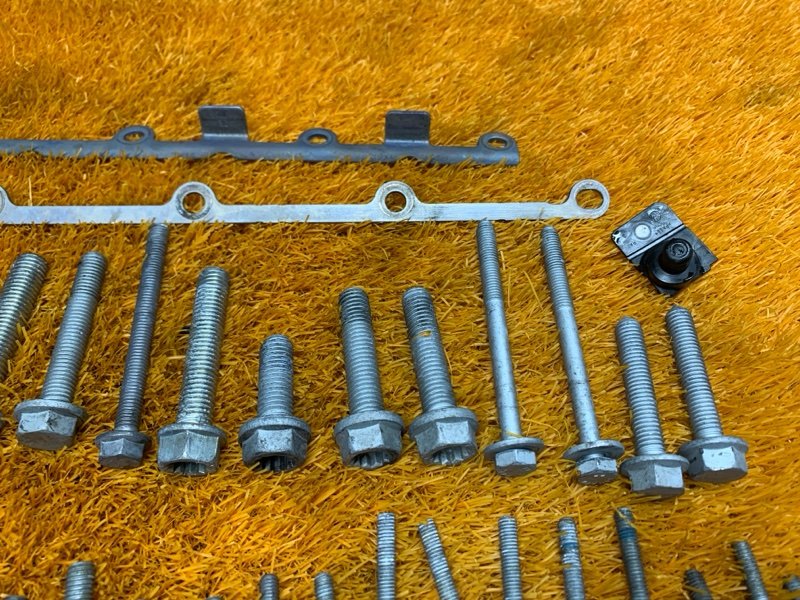 Болты и гайки ДВС, 950 рублей, Красноярск