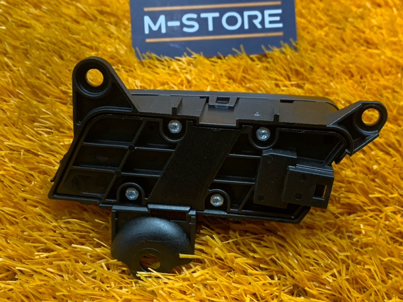 Кнопка центрального замка, 500 рублей, Красноярск