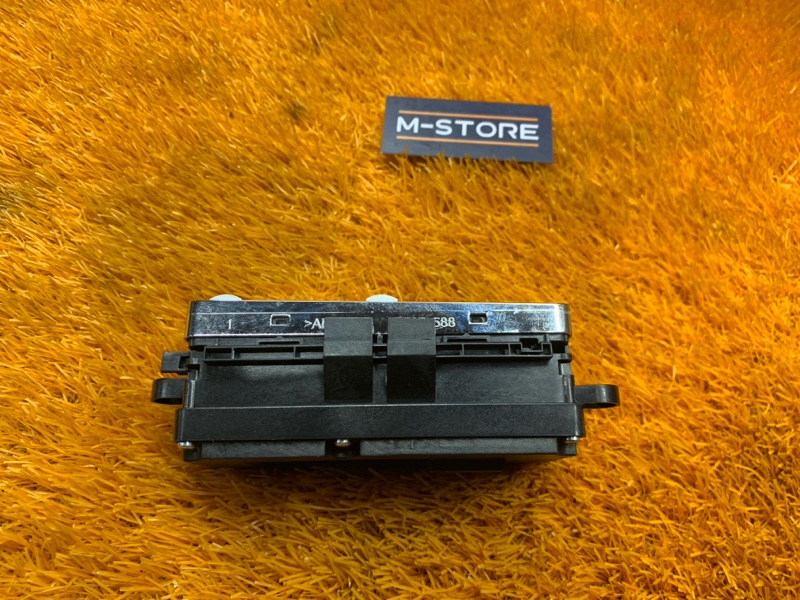 Блок управления стеклоподъемниками, 1000 рублей, Красноярск