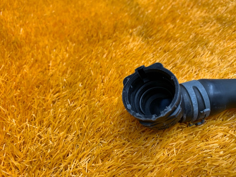 Патрубок системы охлаждения, 1400 рублей, Красноярск