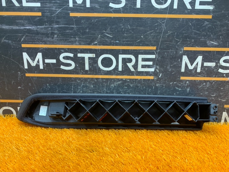 Подлокотник двери, 700 рублей, Красноярск