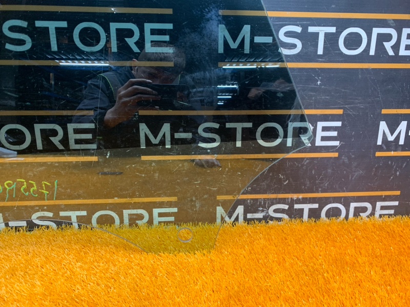 Стекло боковое, 1640 рублей, Красноярск