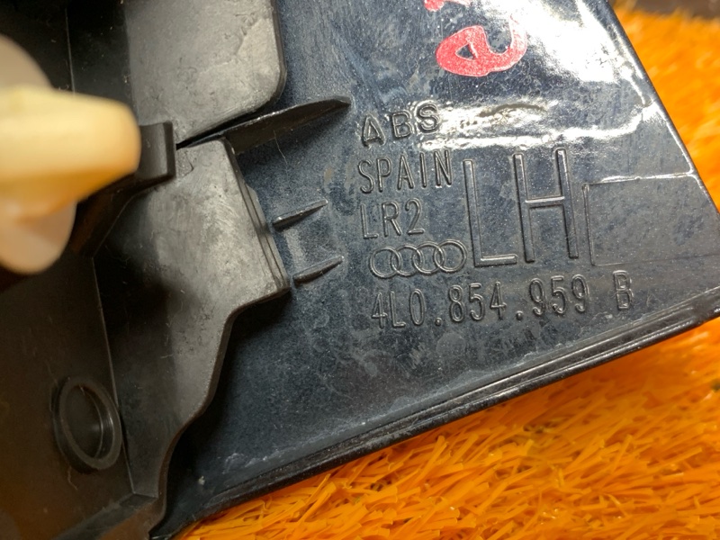 молдинг на крыло, 2000 рублей, Красноярск