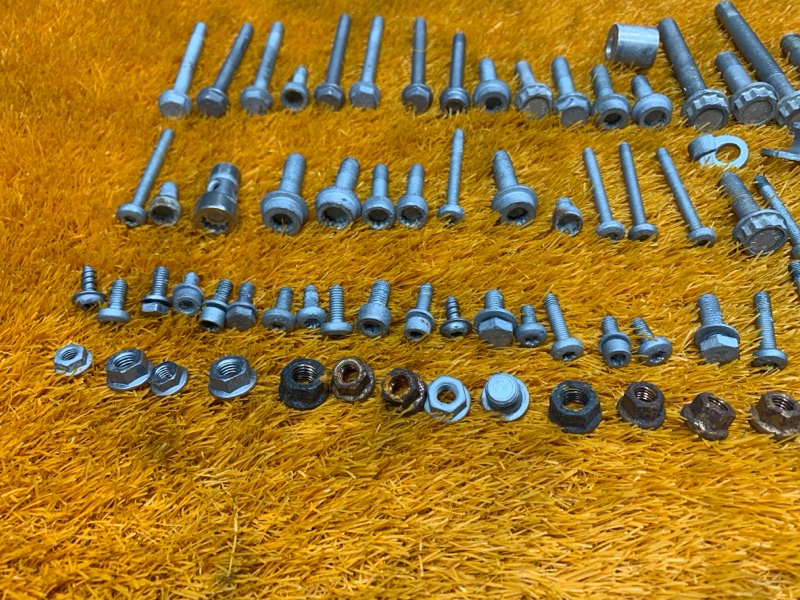 Болты и гайки ДВС, 1030 рублей, Красноярск