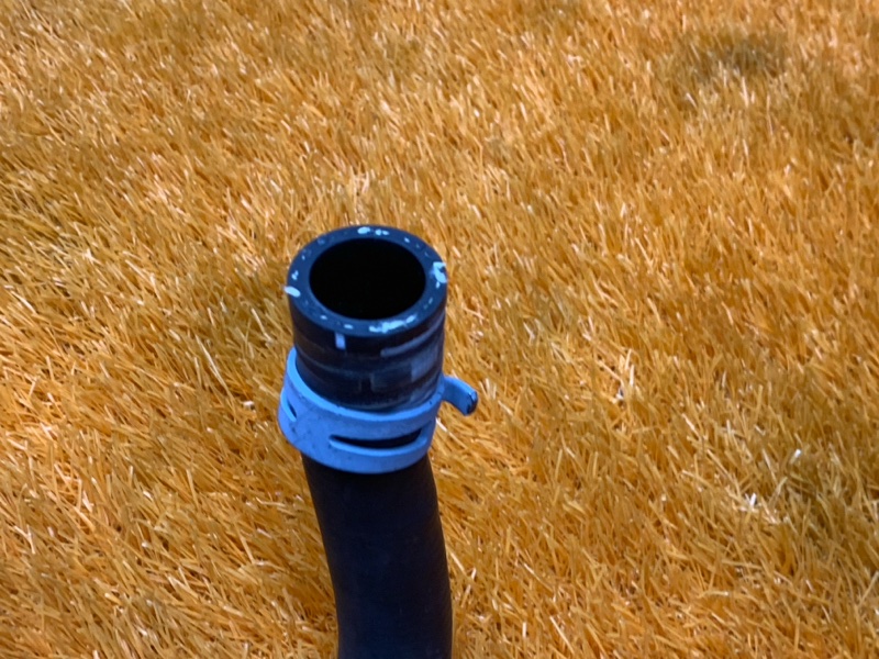 Патрубок системы охлаждения, 1640 рублей, Красноярск