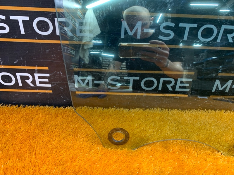 Стекло боковое, 4090 рублей, Красноярск