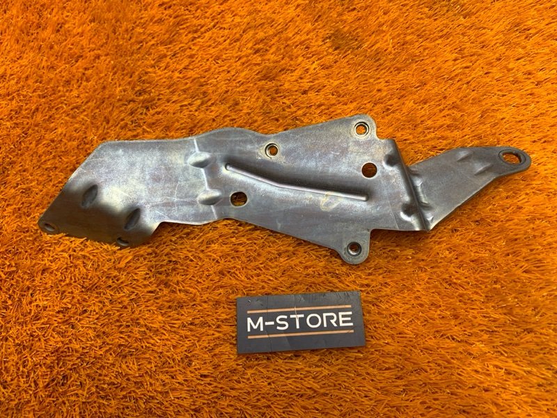 кронштейн, 300 рублей, Красноярск