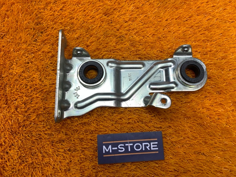 кронштейн, 300 рублей, Красноярск