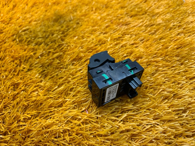 кнопка стеклоподъемника, 200 рублей, Красноярск