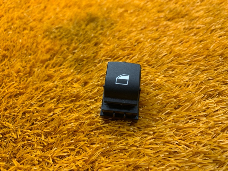 кнопка стеклоподъемника, 200 рублей, Красноярск