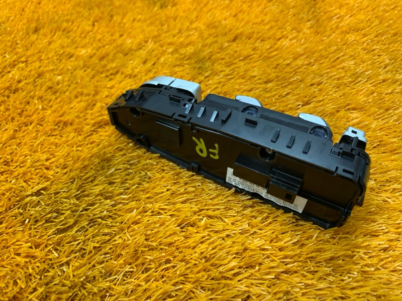 Блок управления стеклоподъемниками, 6810 рублей, Красноярск