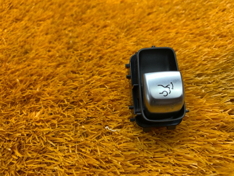 Кнопка открывания багажника, 830 рублей, Красноярск