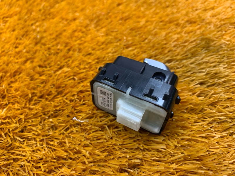 Кнопка открывания багажника, 830 рублей, Красноярск