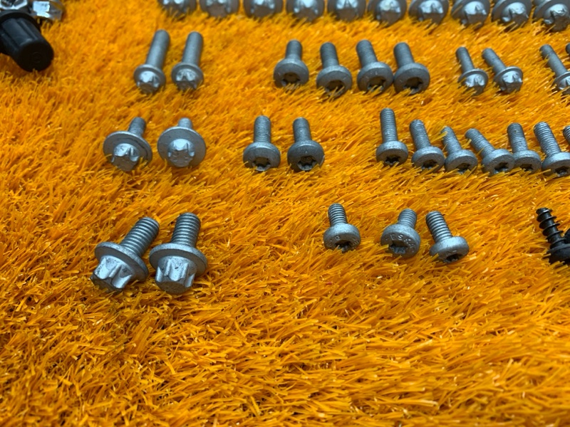 Болты и гайки ДВС, 560 рублей, Красноярск