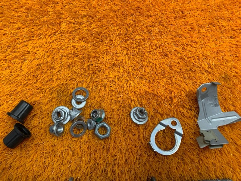 Болты и гайки ДВС, 560 рублей, Красноярск