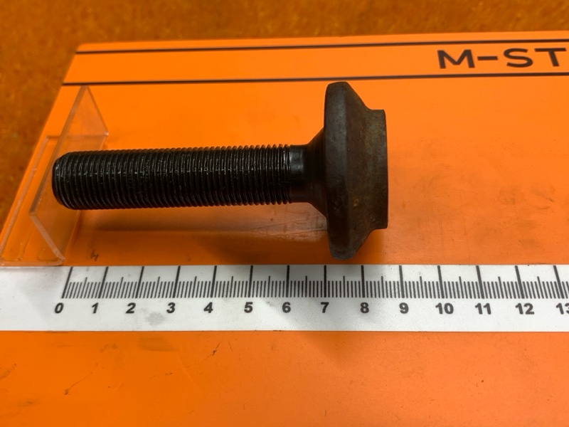 Болт привода, 200 рублей, Красноярск