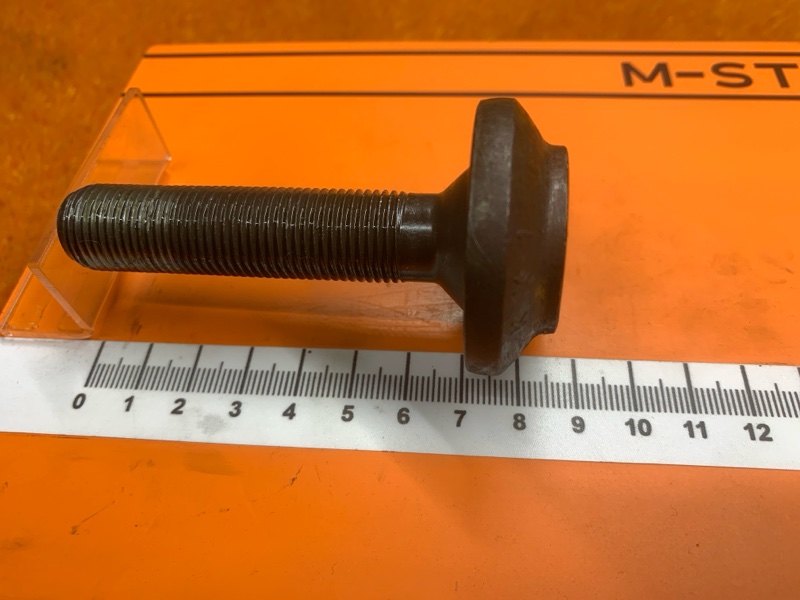 Болт привода, 200 рублей, Красноярск