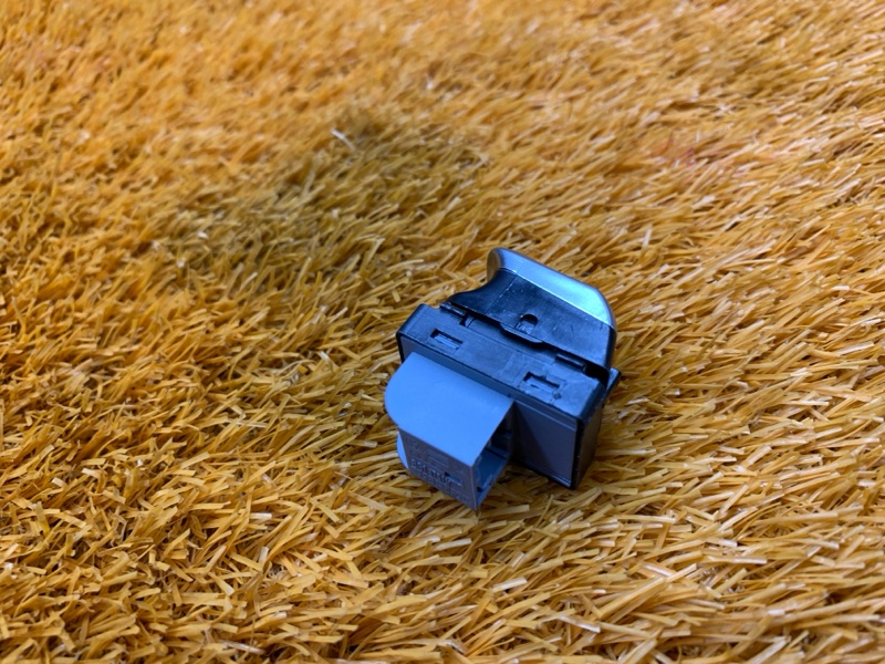 кнопка стеклоподъемника, 550 рублей, Красноярск