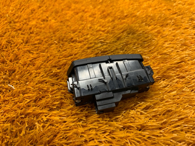 Кнопка центрального замка, 300 рублей, Красноярск