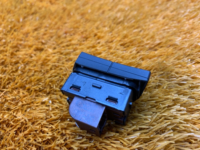 Кнопка центрального замка, 500 рублей, Красноярск