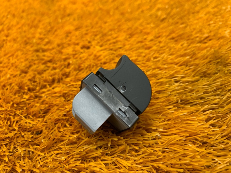 кнопка стеклоподъемника, 200 рублей, Красноярск