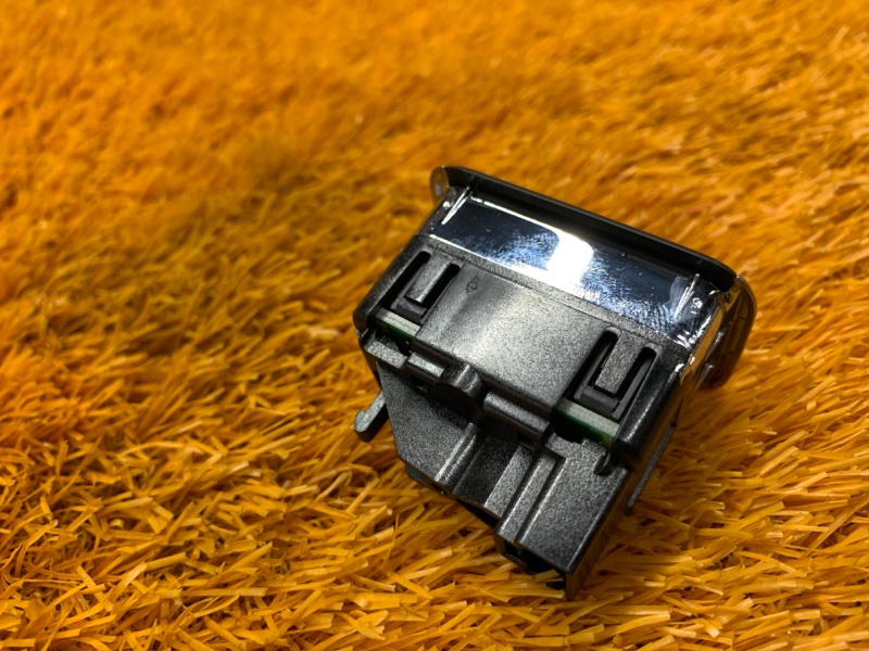 кнопка стеклоподъемника, 300 рублей, Красноярск