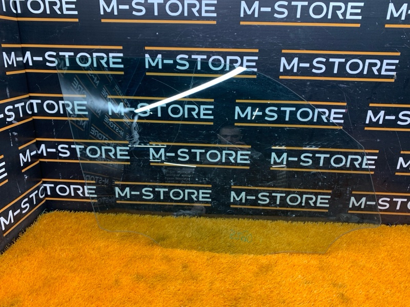 Стекло боковое, 3500 рублей, Красноярск