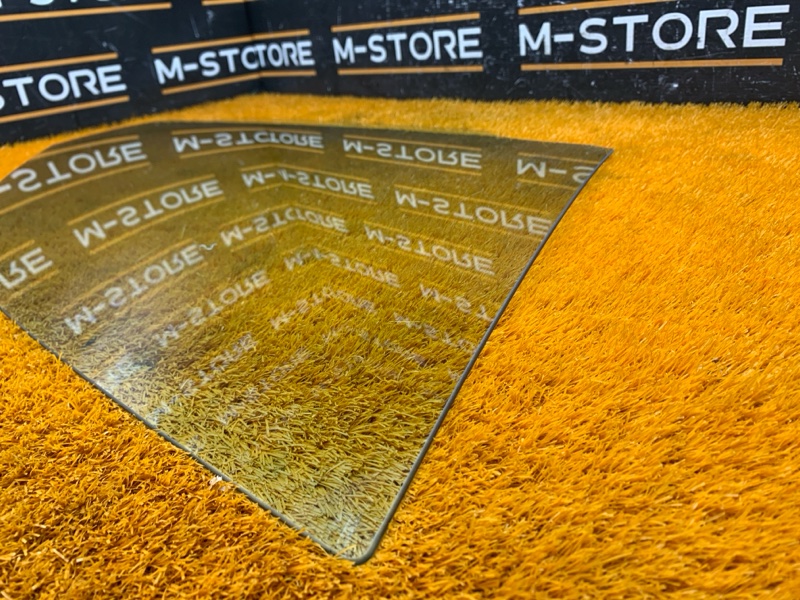 Стекло боковое, 3500 рублей, Красноярск