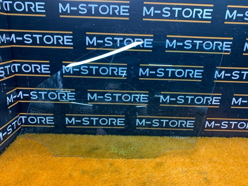 Стекло боковое, 3680 рублей, Красноярск