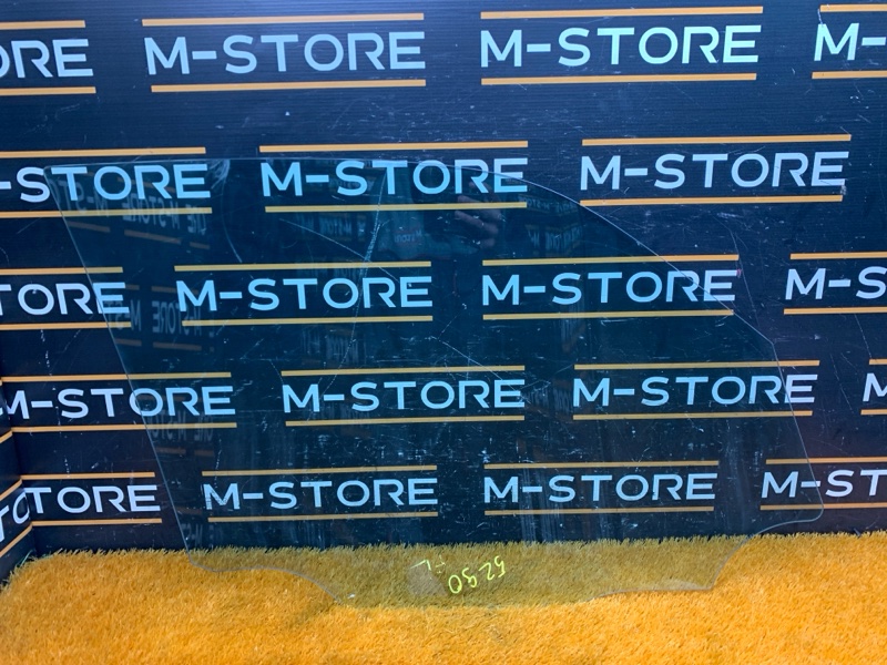 Стекло боковое, 3680 рублей, Красноярск