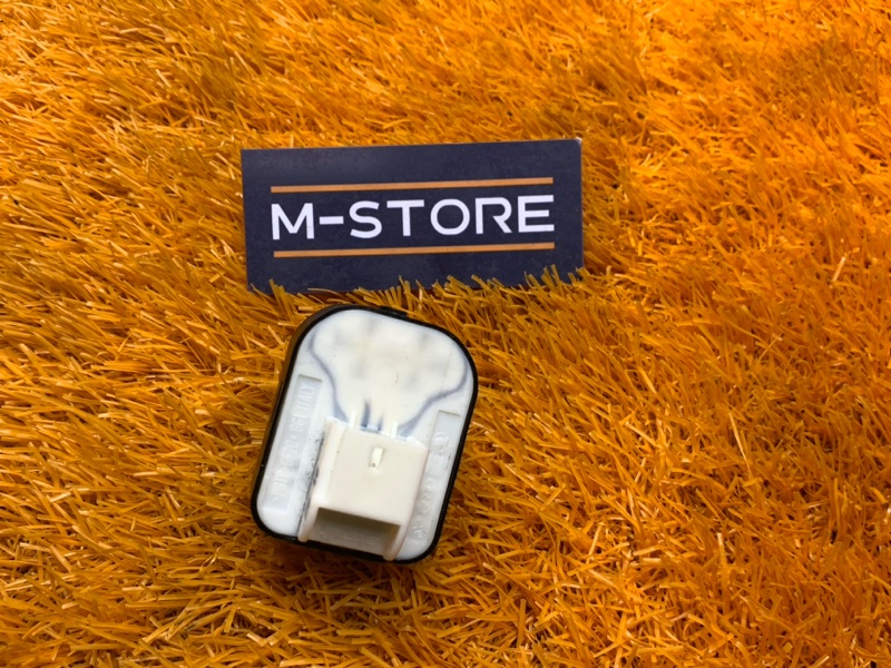 Кнопка регулировки зеркал, 500 рублей, Красноярск