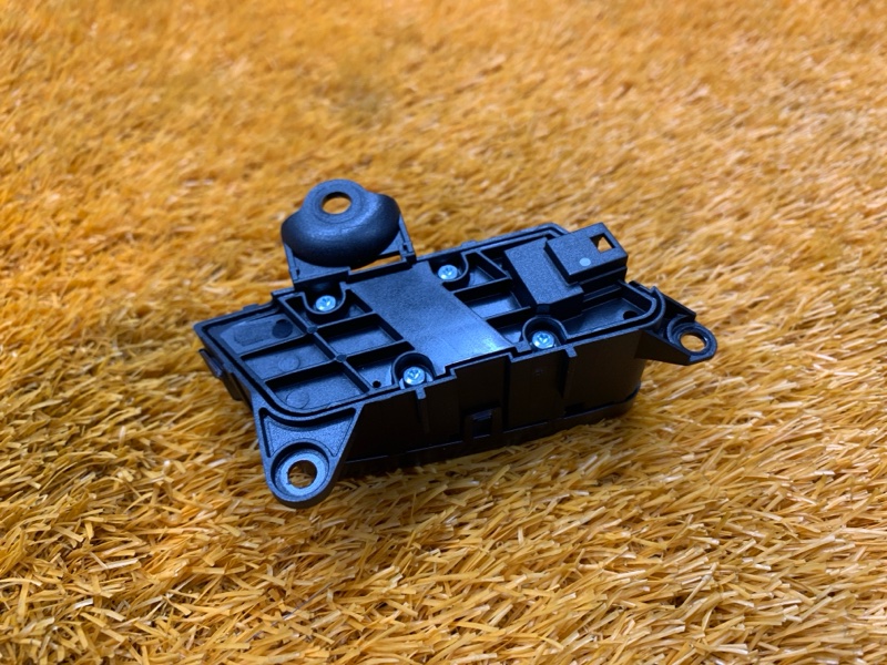 Кнопка центрального замка, 500 рублей, Красноярск