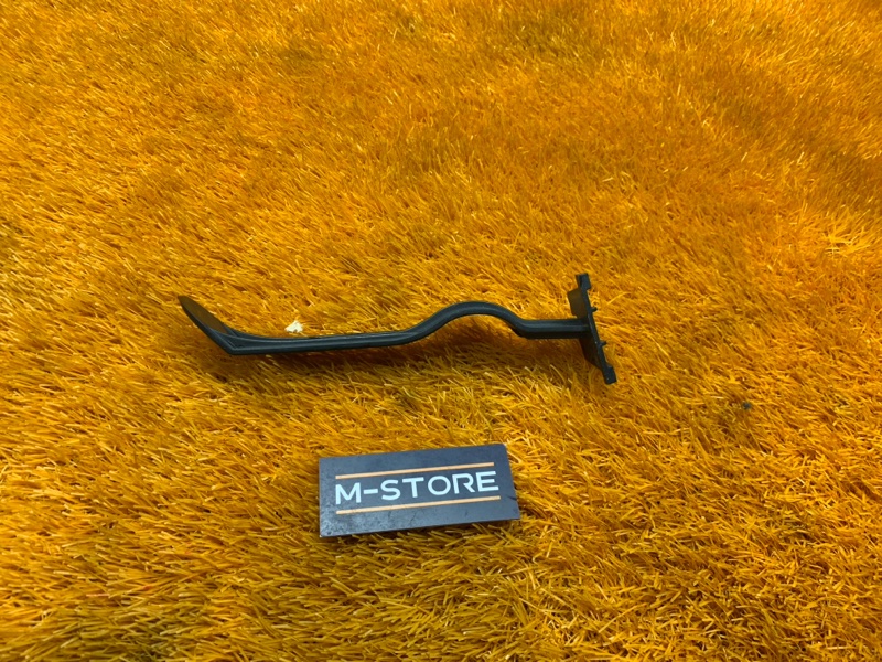 крепление бампера, 300 рублей, Красноярск