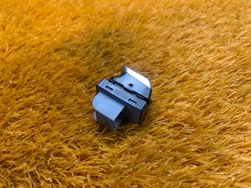 кнопка стеклоподъемника, 550 рублей, Красноярск