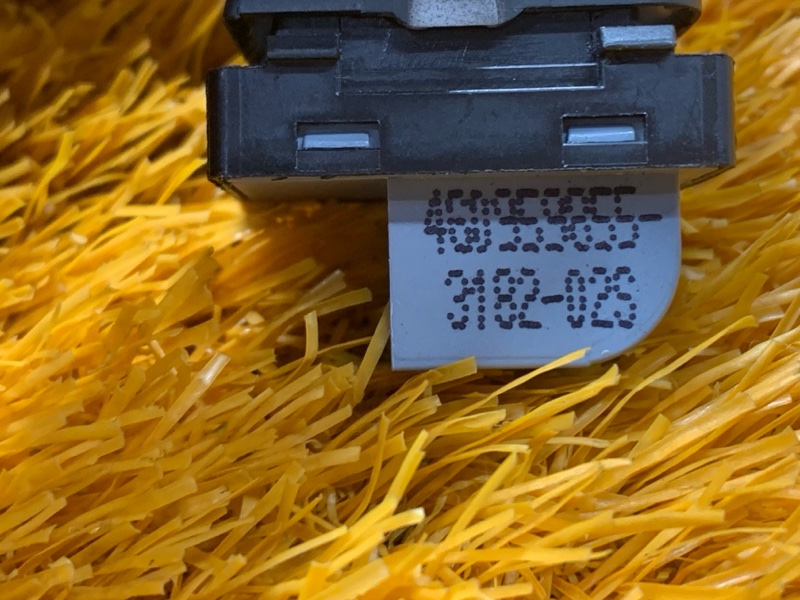 кнопка стеклоподъемника, 270 рублей, Красноярск