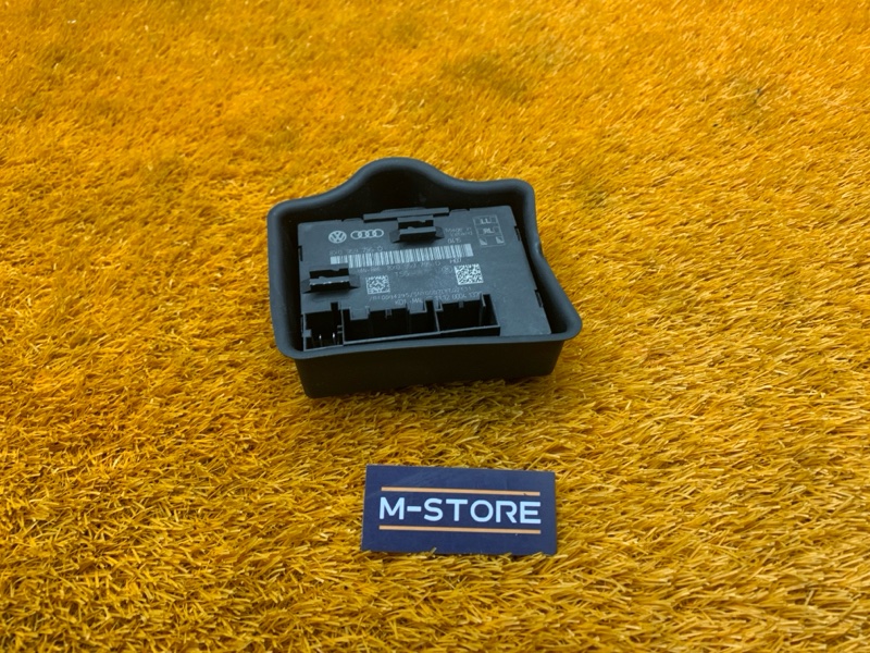 Блок управления дверью, 1000 рублей, Красноярск