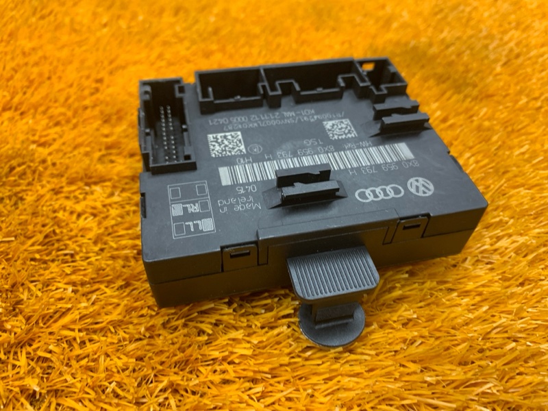 Блок управления дверью, 1000 рублей, Красноярск