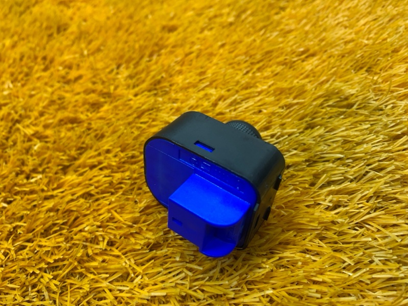 Кнопка регулировки зеркал, 700 рублей, Красноярск