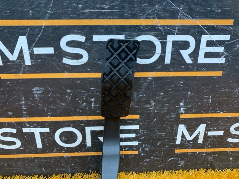 педаль газа, 500 рублей, Красноярск