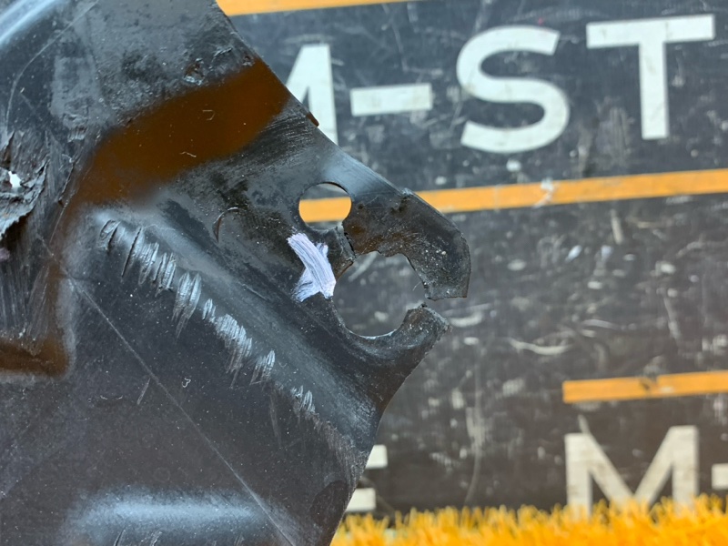 подкрылок, 260 рублей, Красноярск