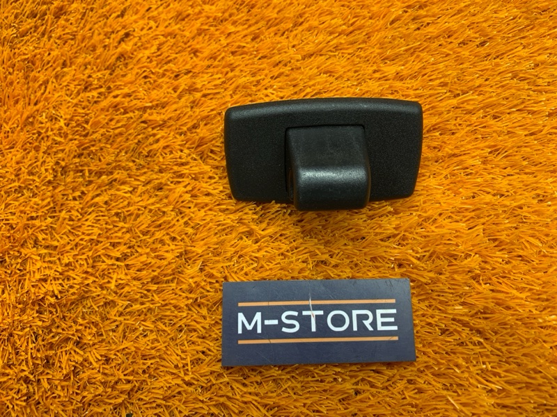 Крючок солнцезащитного козырька, 250 рублей, Красноярск