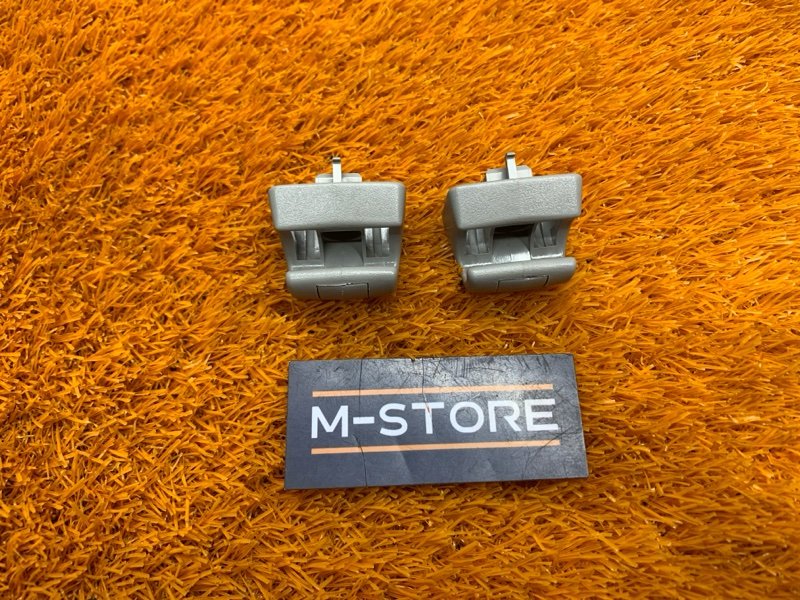 Крючок солнцезащитного козырька, 400 рублей, Красноярск