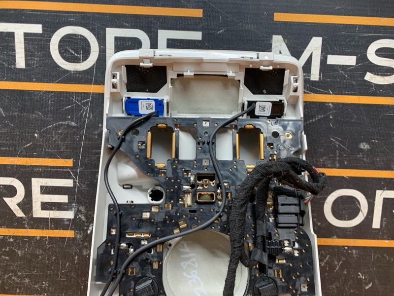 плафон освещения, 1000 рублей, Красноярск