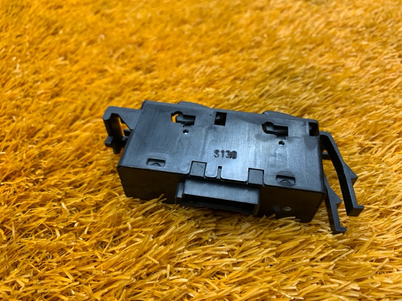 Блок управления стеклоподъемниками, 600 рублей, Красноярск