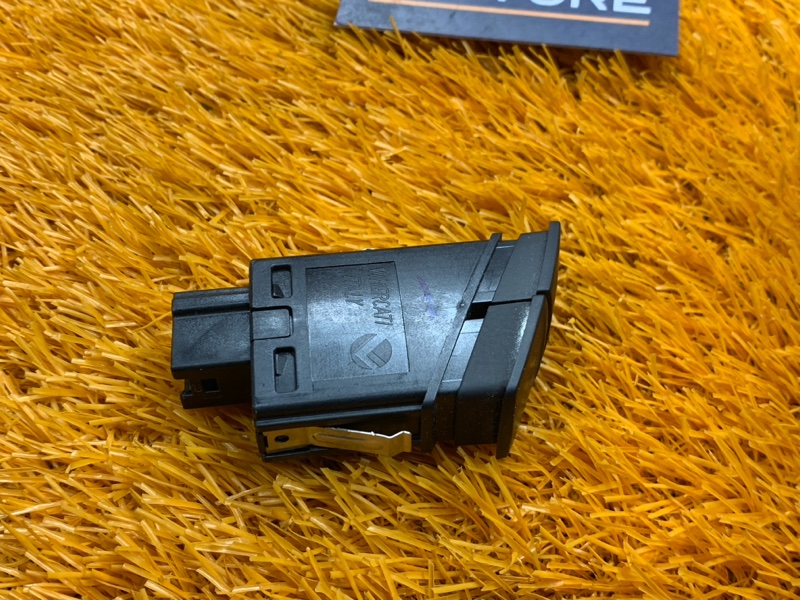 Кнопка аварийной сигнализации, 500 рублей, Красноярск