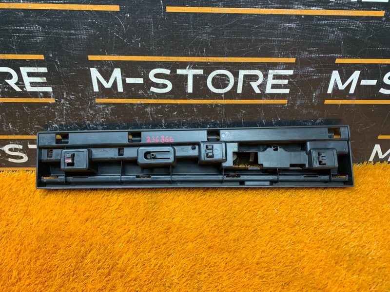 кронштейн порога, 720 рублей, Красноярск