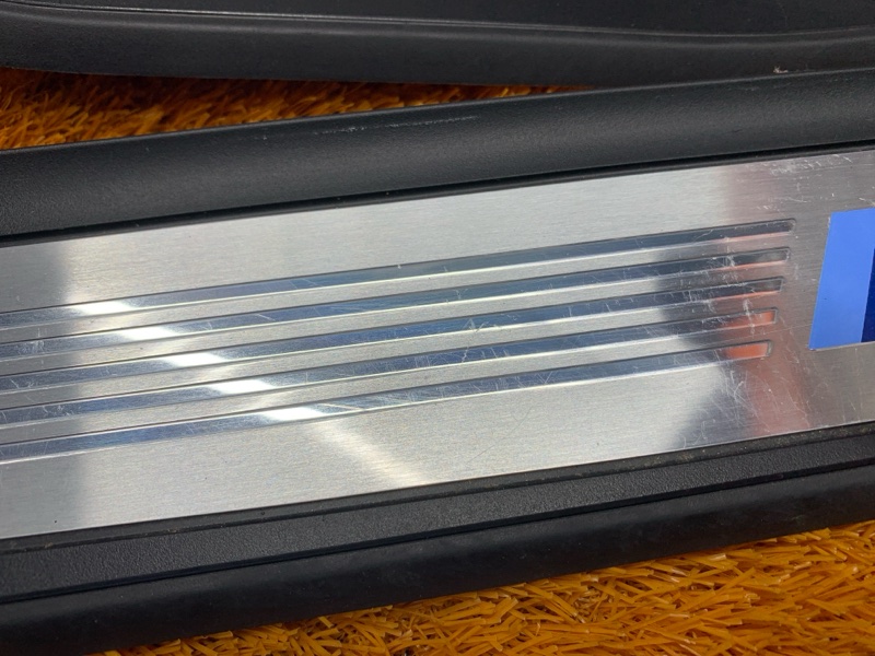 Накладка на порог салона, 4090 рублей, Красноярск