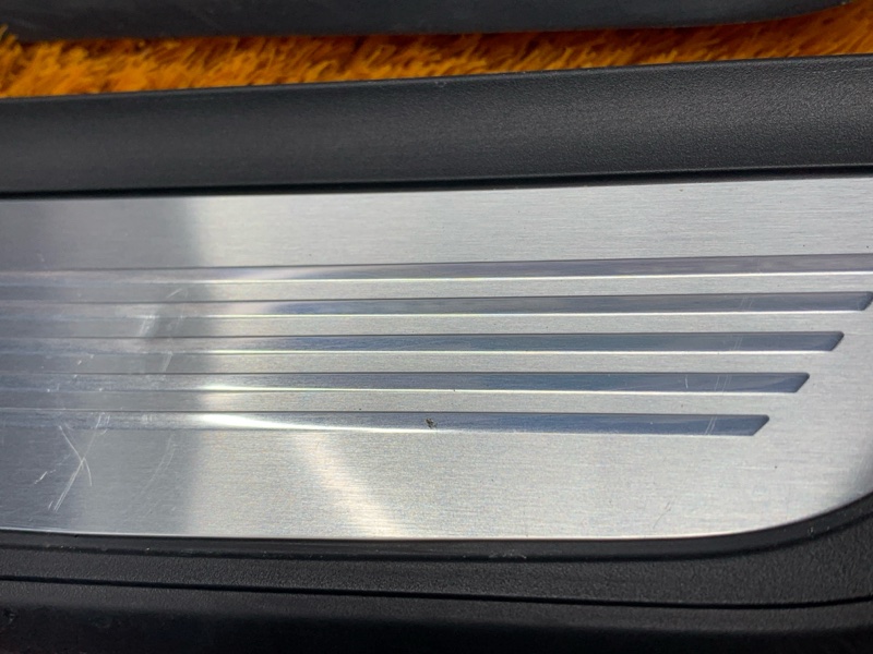 Накладка на порог салона, 4090 рублей, Красноярск