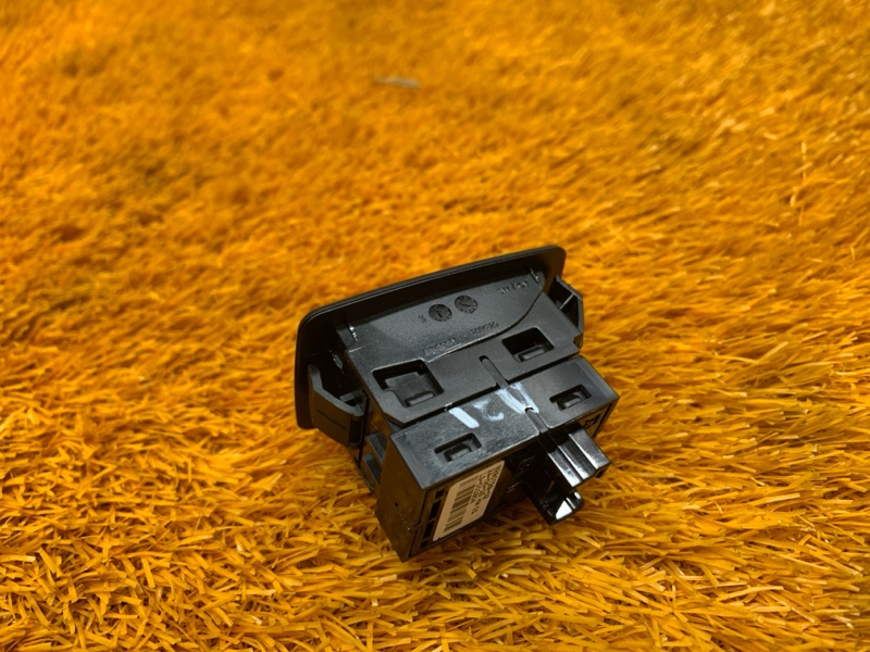 кнопка регулировки сиденья, 800 рублей, Красноярск