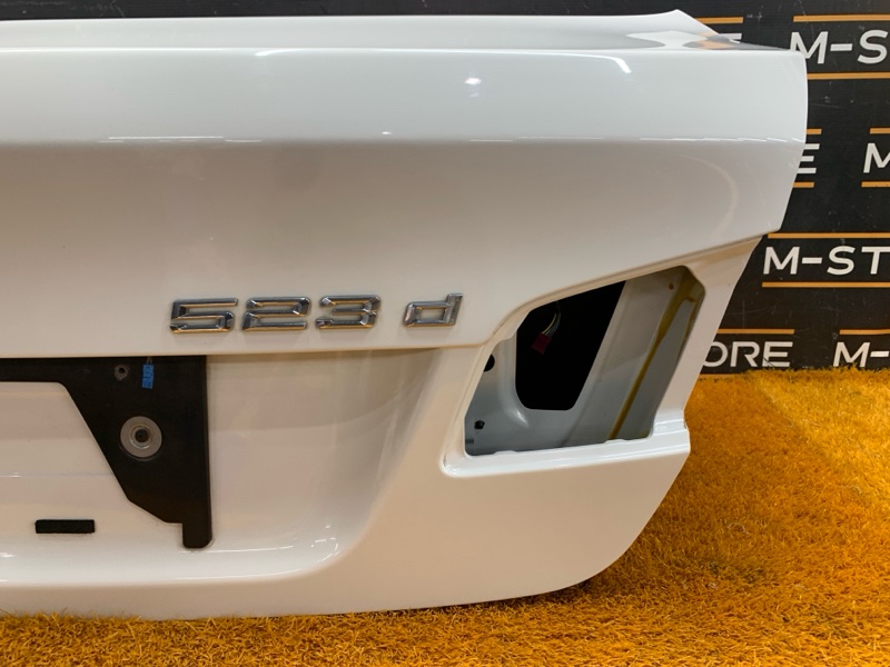 крышка багажника, 5000 рублей, Красноярск